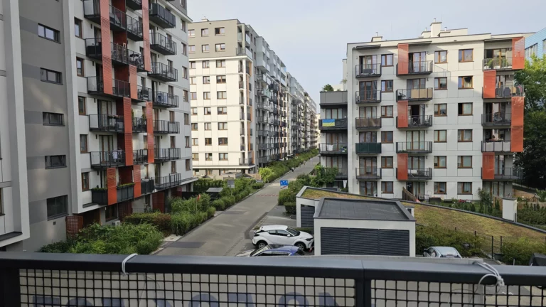 f1f260b685ebdcb3578485155e4aa-12